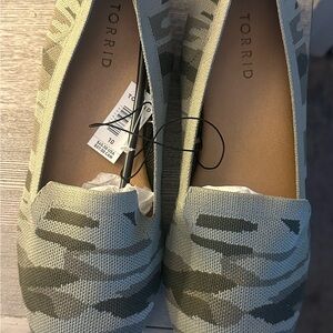 Torrid Camouflage Flats - Green and Gray